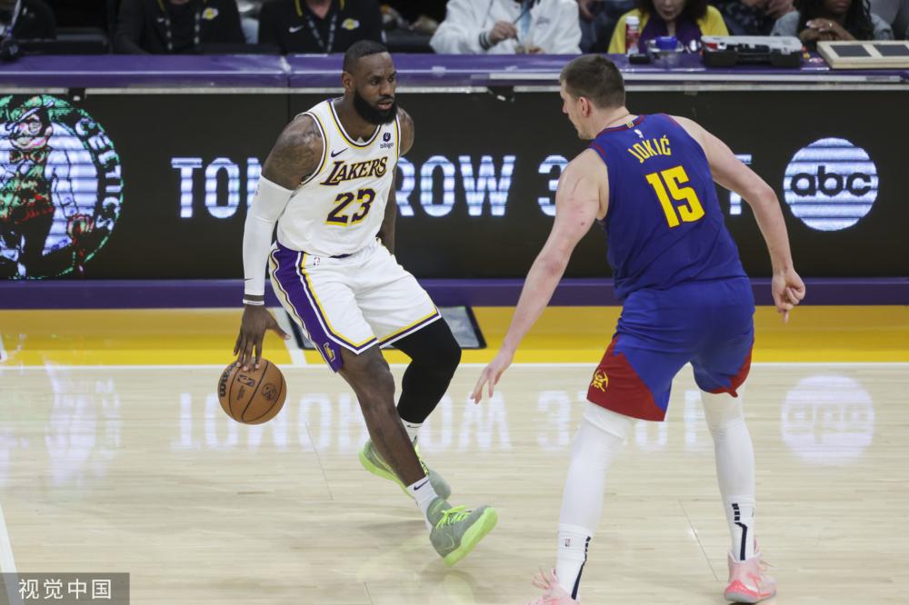 德里以高达 德里以高达