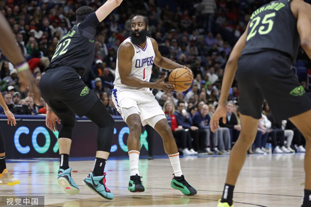 他都处在联 他都处在联