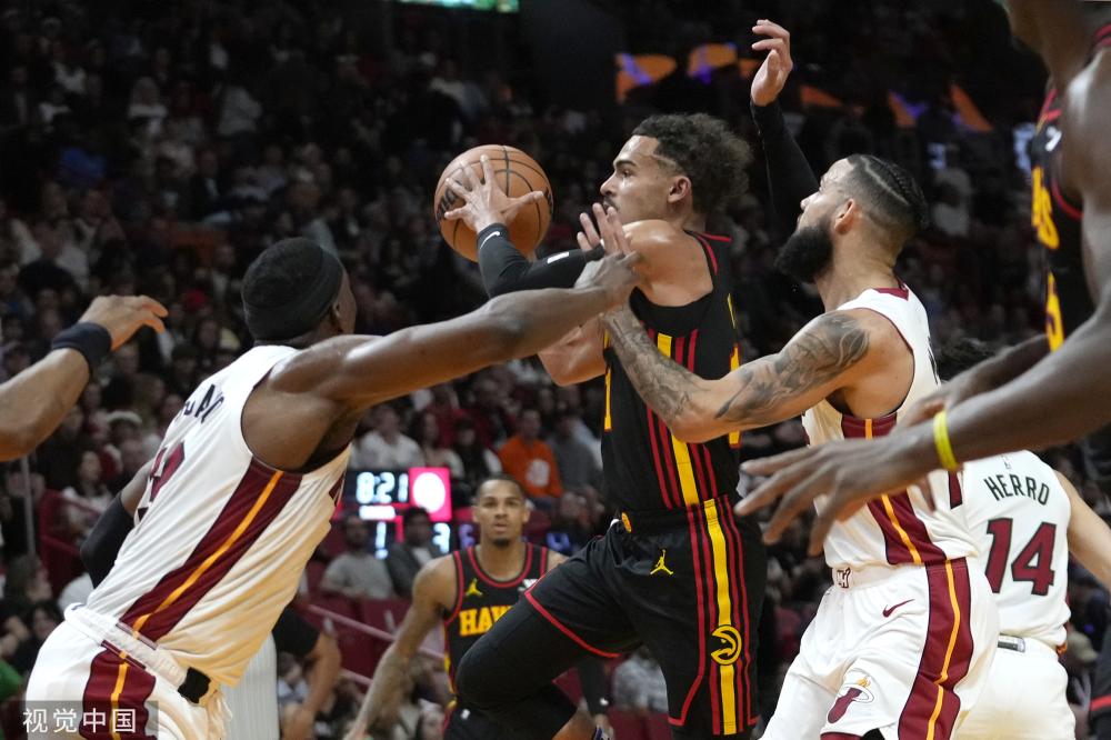 洲足坛的最 洲足坛的最